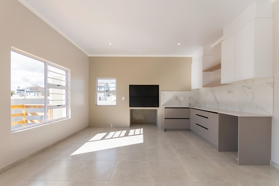 4 Bedroom Property for Sale in Country Club Western Cape